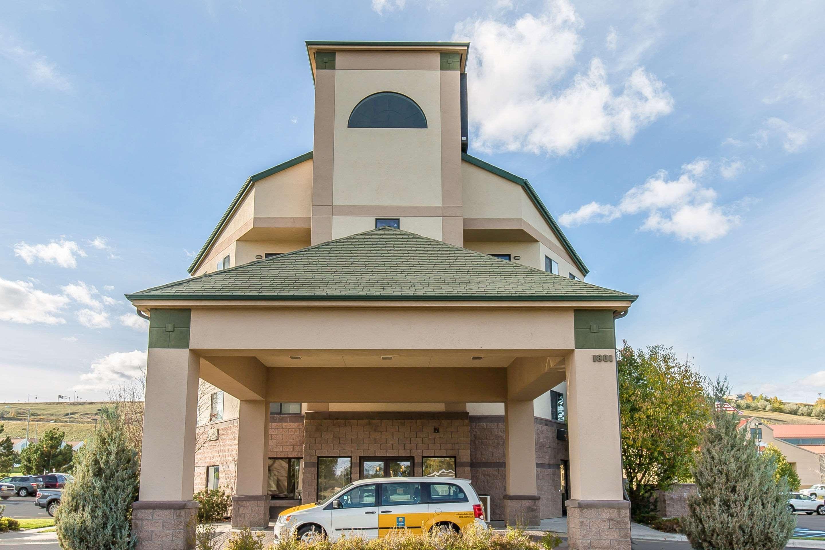 Comfort Inn & Suites Market - Airport Грейт-Фолс Экстерьер фото
