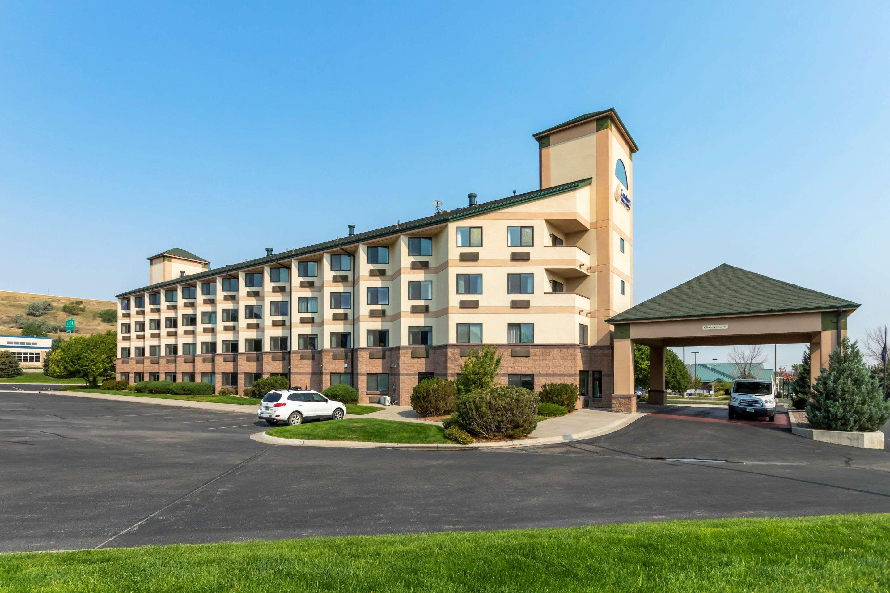 Comfort Inn & Suites Market - Airport Грейт-Фолс Экстерьер фото